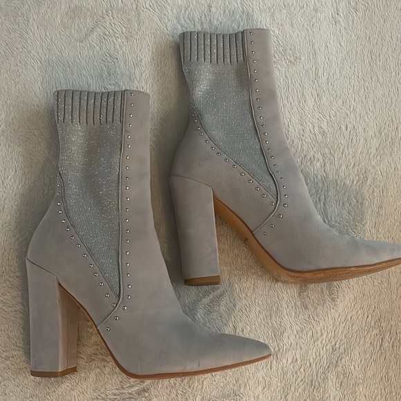 Dolce Vita Silver Ankle Bootie Boots Studded Chunky Heel Suede Leather Size 7.5 - Picture 14 of 15